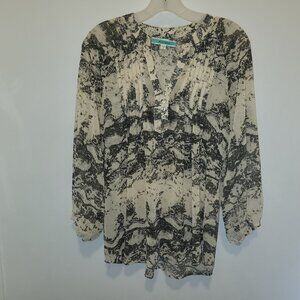 PLEIONE Creme & Black Shirt